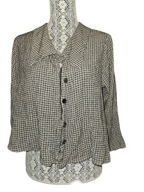 Checked Button-Front Women’s Top in Black and Off White